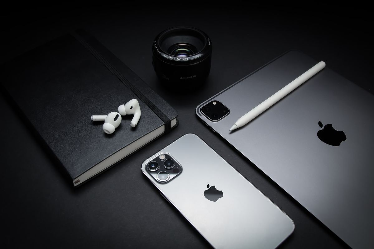 Apple launches foldable iPhone Duo, AI inference servers