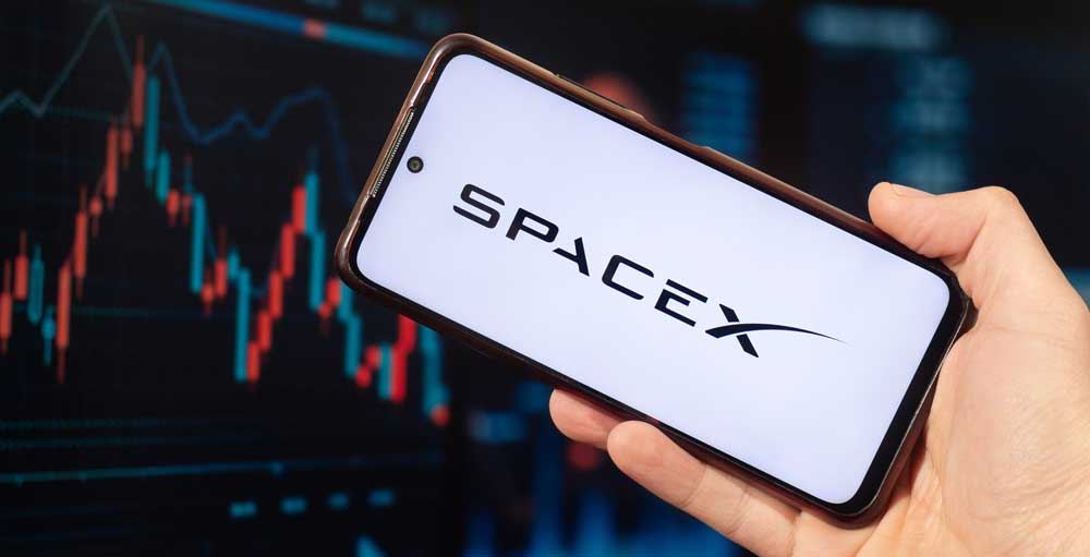 SpaceX 寻求400亿美元采购英伟达AI芯片，星链获FCC批准