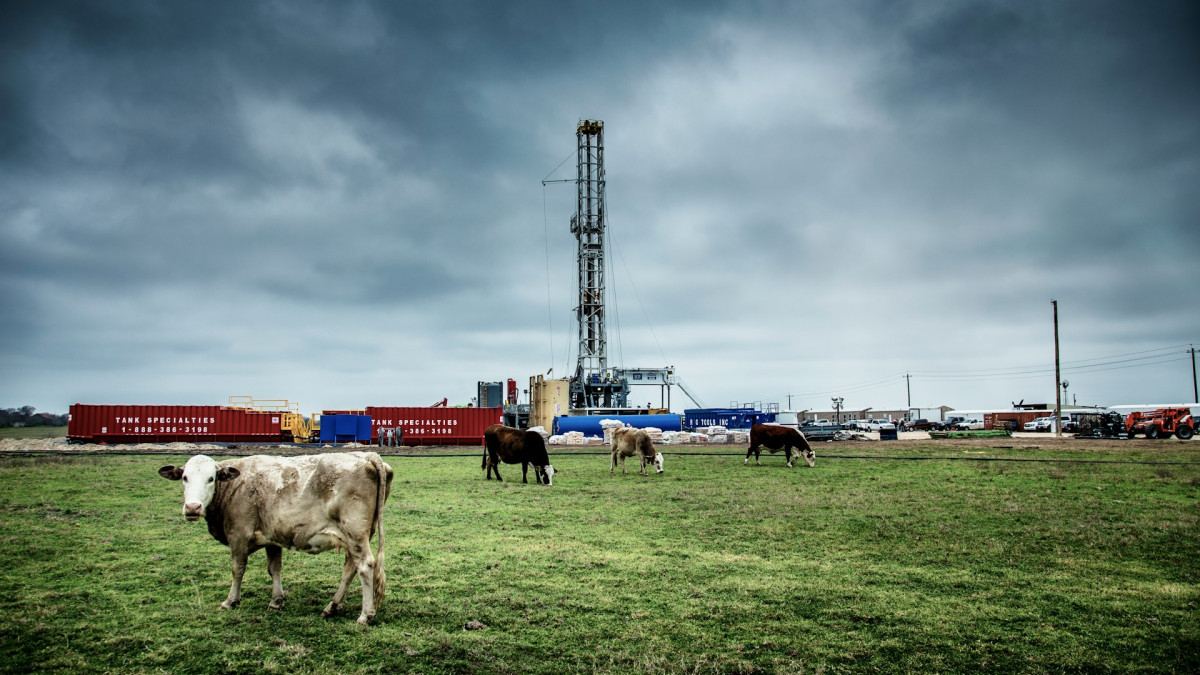 Natural gas futures climb as Hurricane Isaias shuts in 1.3 Bcf/d of output