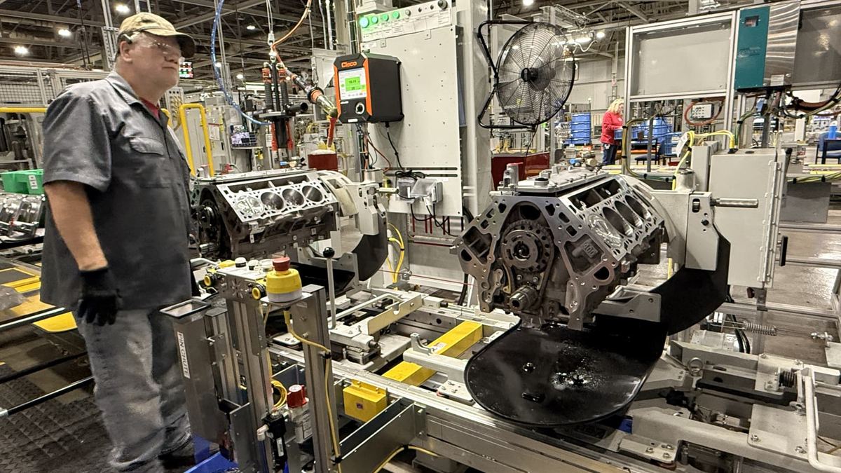GM力推新款V-8发动机，2027年皮卡大战对决福特、Ram