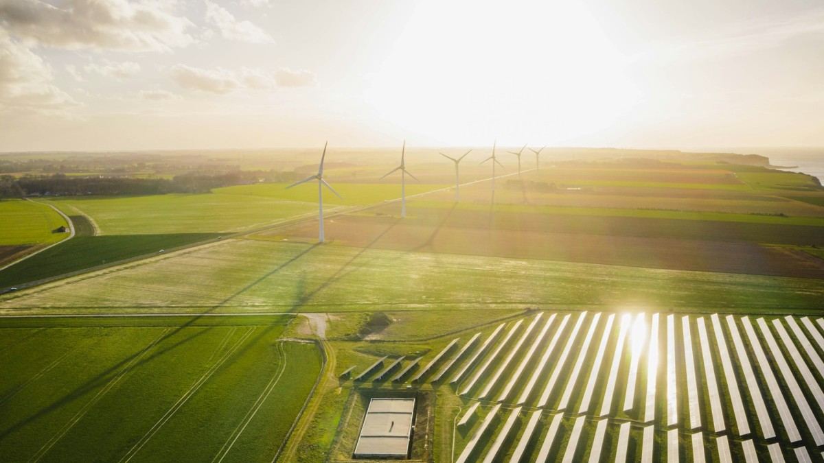 TotalEnergies收购壳牌欧洲陆上可再生能源资产组合