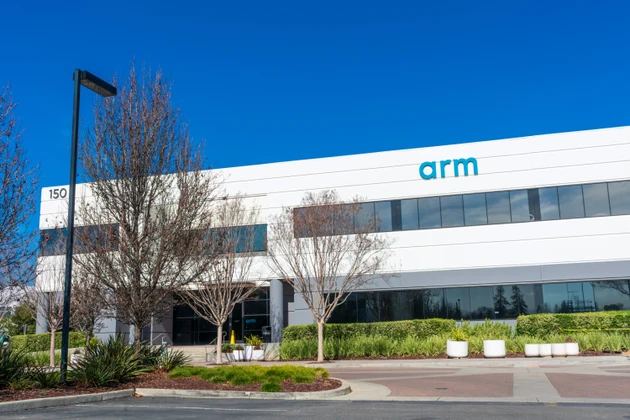 Arm Holdings股价在第一季度业绩超预期及AI处理器需求强劲的推动下上涨。