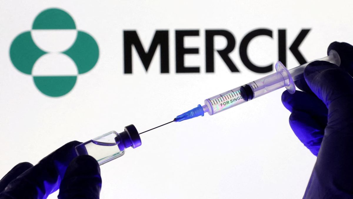 Moderna cancer vaccine Phase 3 melanoma data shows 42% lower recurrence risk