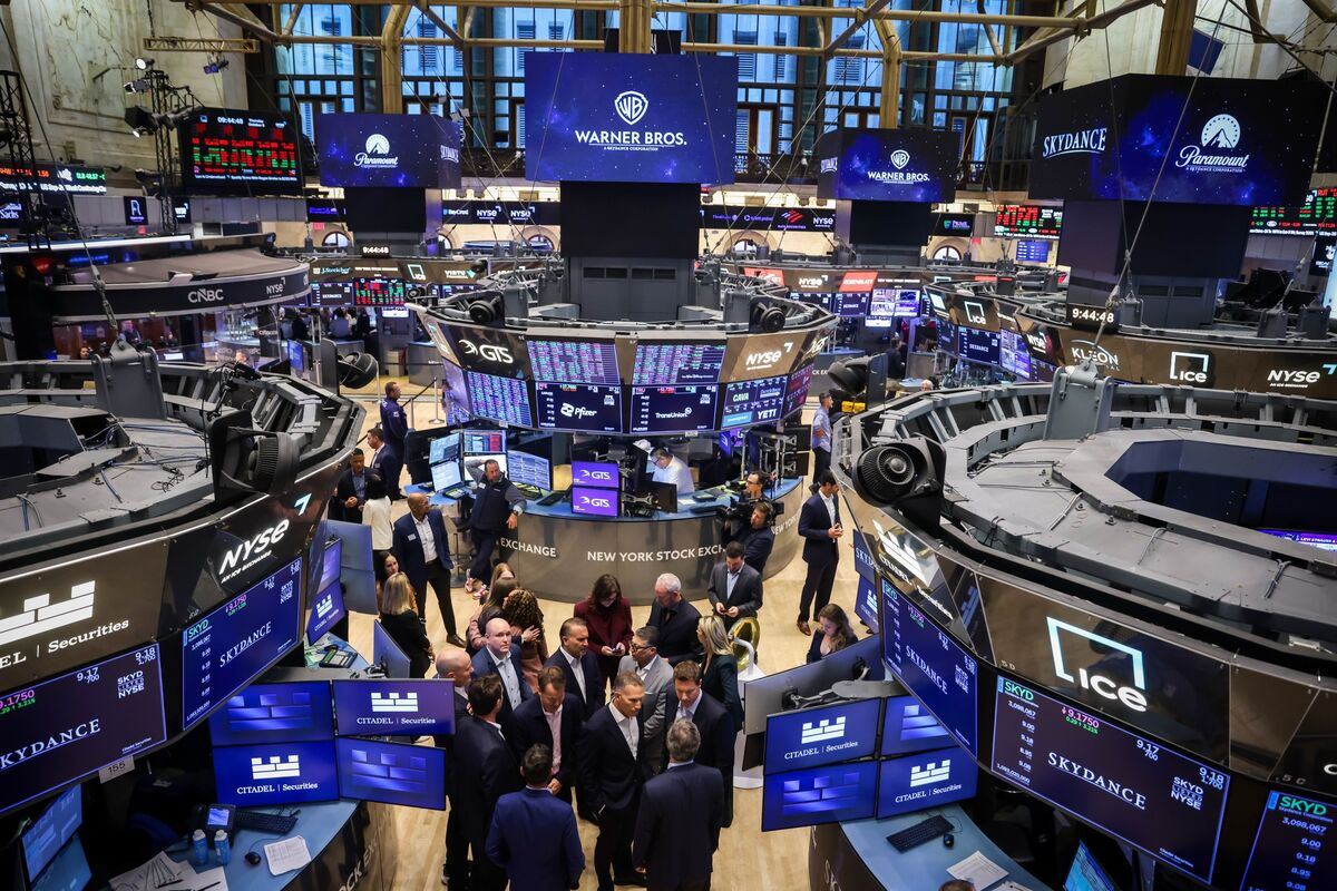 Skydance bonds fall further as Warner Bros. Discovery buyout drives default-protection costs
