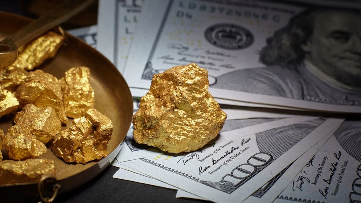 儘管年末預測看漲,黃金仍因美債收益率上升而下跌