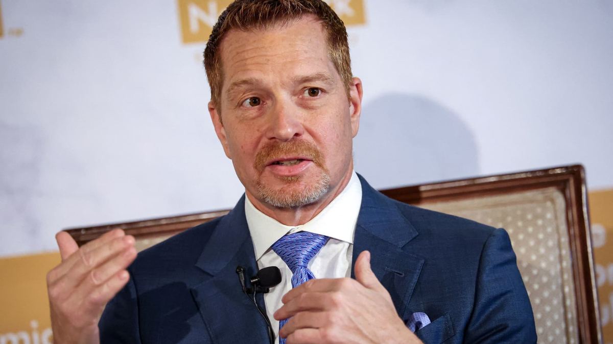 CrowdStrike lifts FY27 outlook as AI-driven cyber demand accelerates