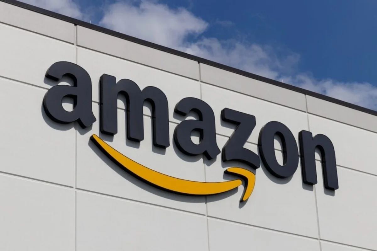 Amazon boosts 2026 capex to $220B on striking AI demand