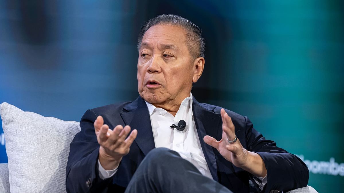 Broadcom gains on $63 billion Anthropic AI chip financing and IPO filing