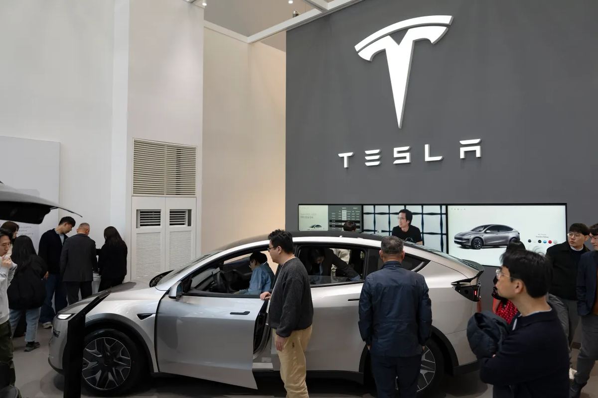 Tesla Q3 deliveries beat as analysts focus on FSD and robotaxi outlook