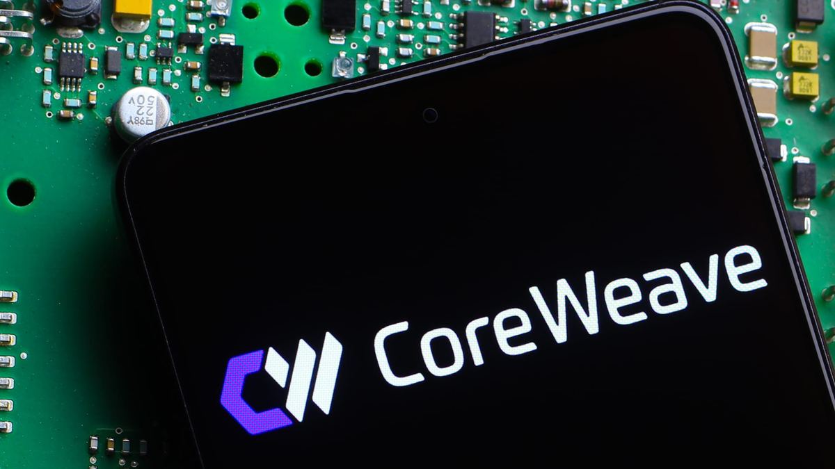 CoreWeave三季度利息指引考驗其依靠債務融資的資料中心建設